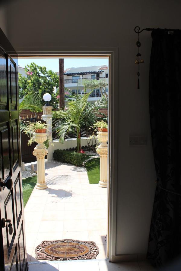 Ivoton Home Paphos Eksteriør billede