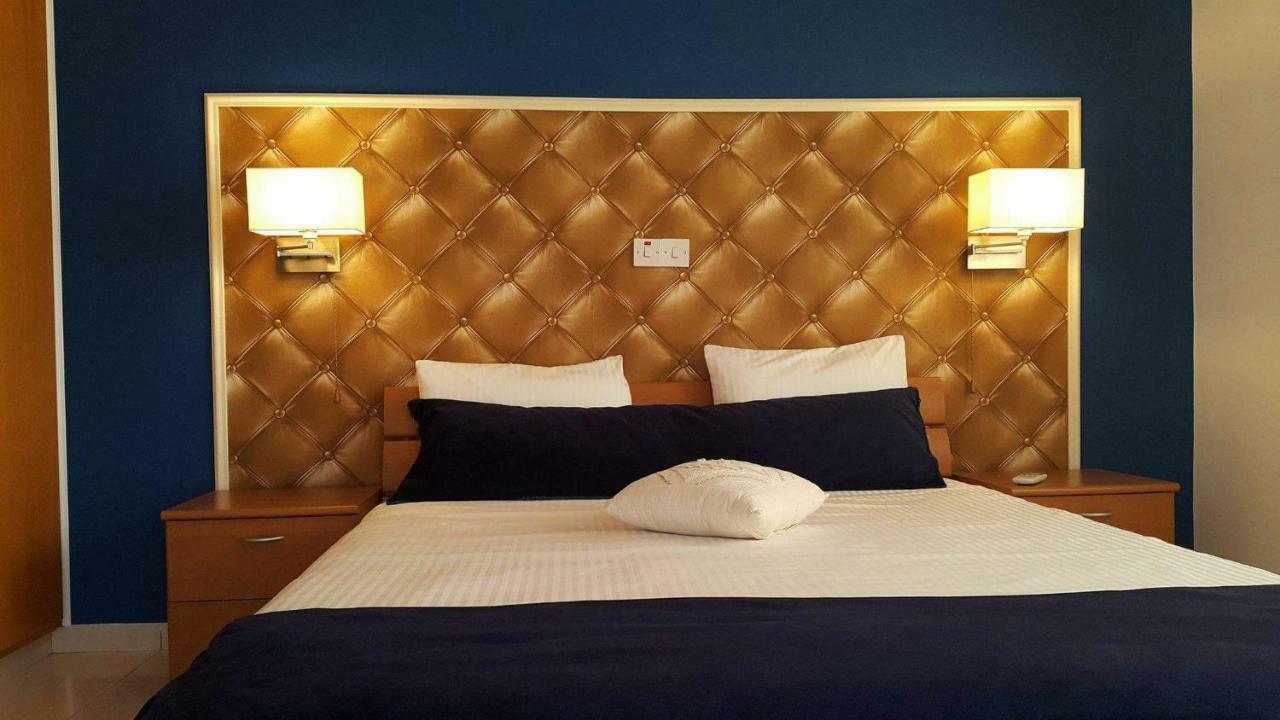 Ivoton Home Paphos Eksteriør billede