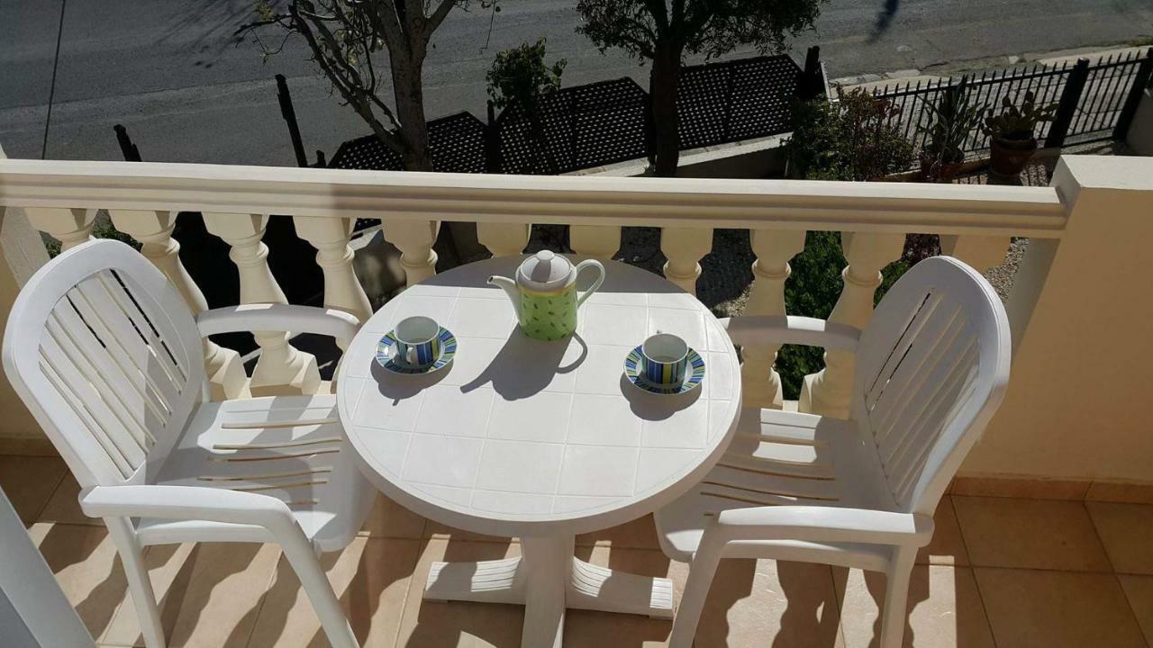 Ivoton Home Paphos Eksteriør billede